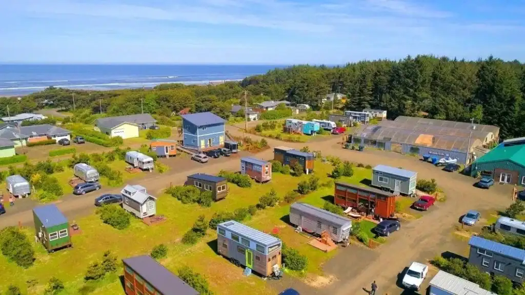 Coastal tiny home communities near me with ocean view